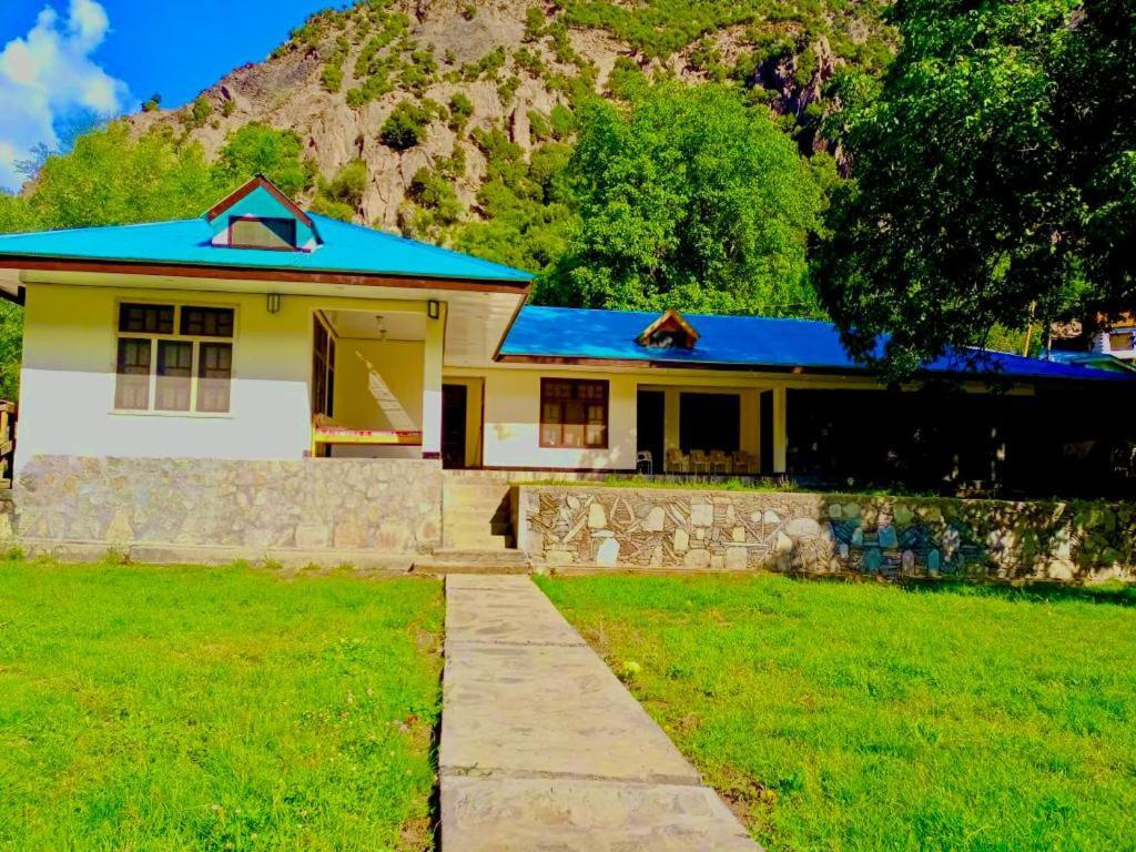 Chitral Inn Resort Екстер'єр фото