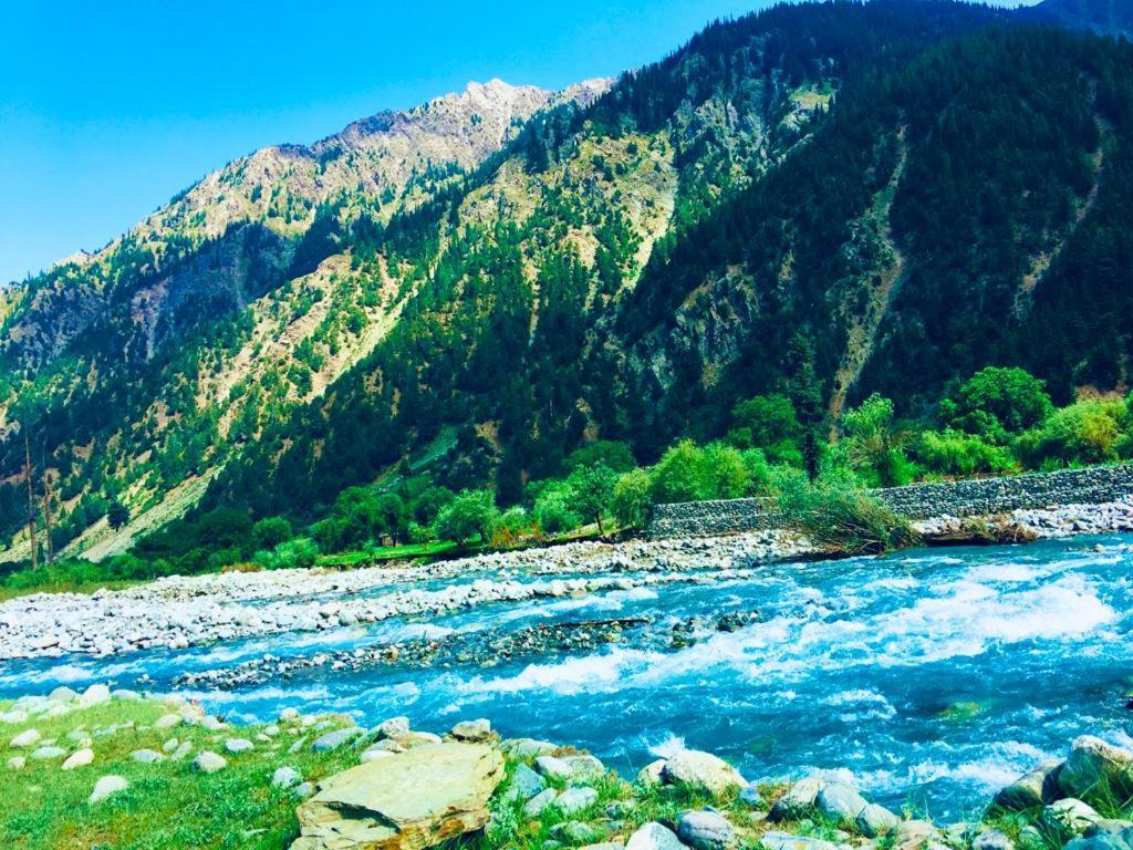 Chitral Inn Resort Екстер'єр фото